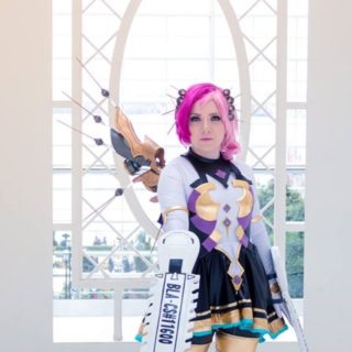 Photo of Miss Koumori as Alisa Bosconovitch from Tekken. Photo taken by an anonymous photographer.